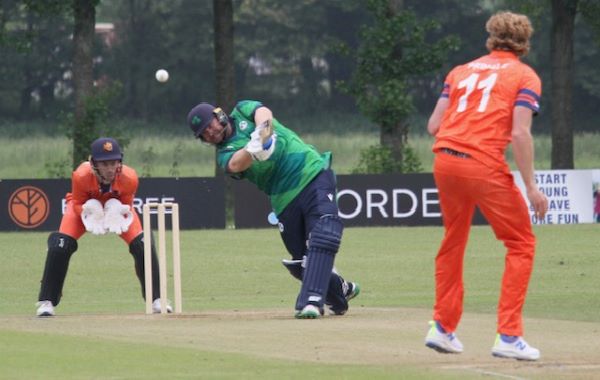 Six for Paul Stirling (CricketEurope)