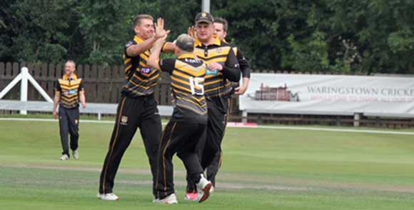 ... and this time the catch is held (CricketEurope)