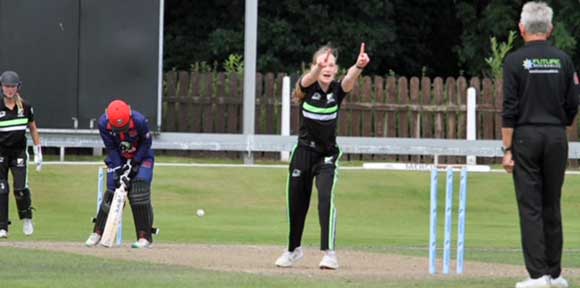 s fourth wicket for Kerr as she traps Gerken in front (CricketEurope)