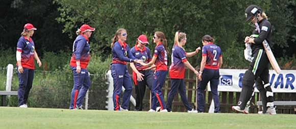 Waringstown celebrate as Landsman departs (CricketEurope)
