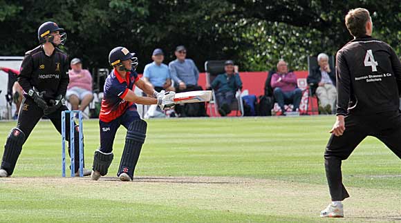 Six for McCollum (CricketEurope)