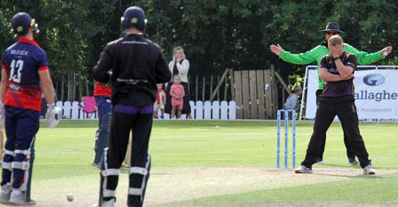 And a wide brings the proceedings to a close (CricketEurope)
