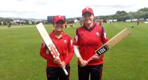Amy Hunter and Abbi Harrison shared an unbroken third wicket stand of 132
