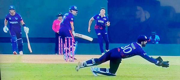 A second wicket for Shadley van Schalkwyk