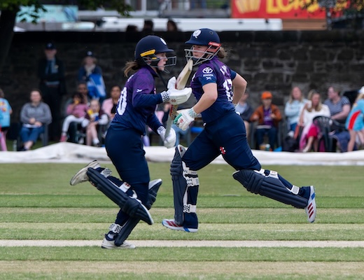 The Bryce sisters complete a run